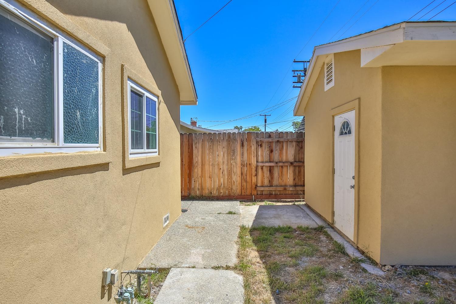 2428 38th Avenue