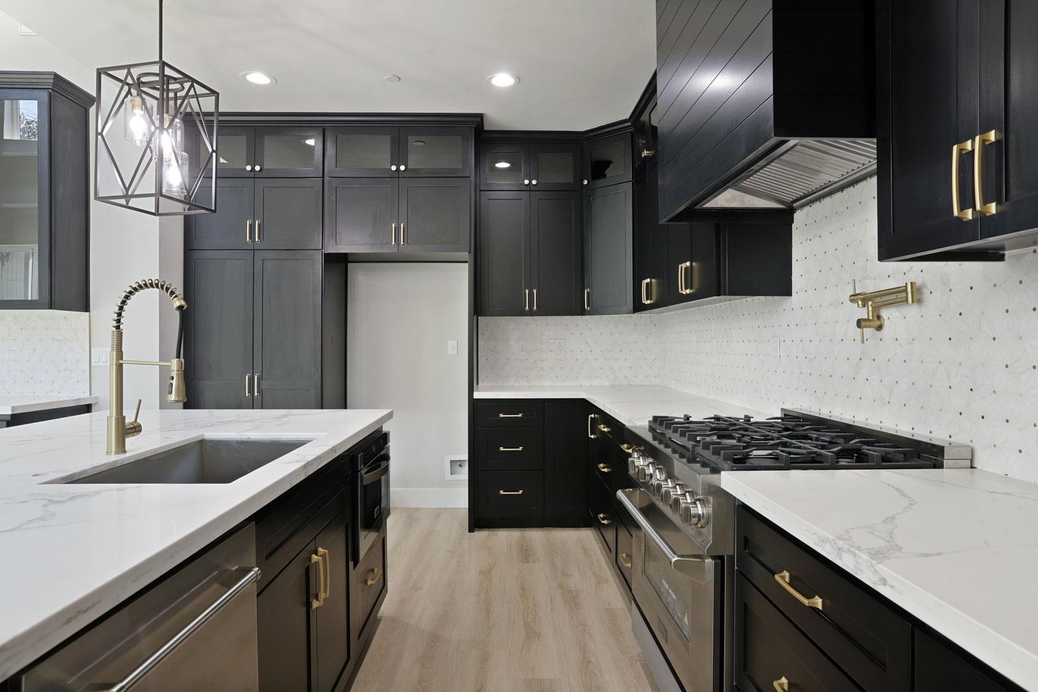 801 Iris Court
