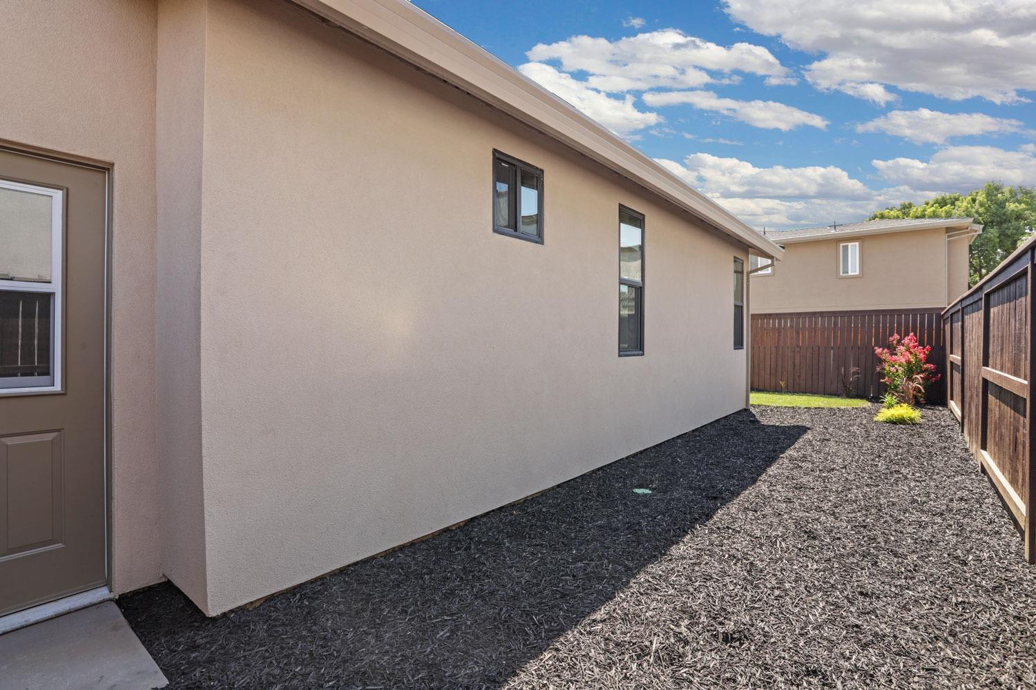 807 Iris Court