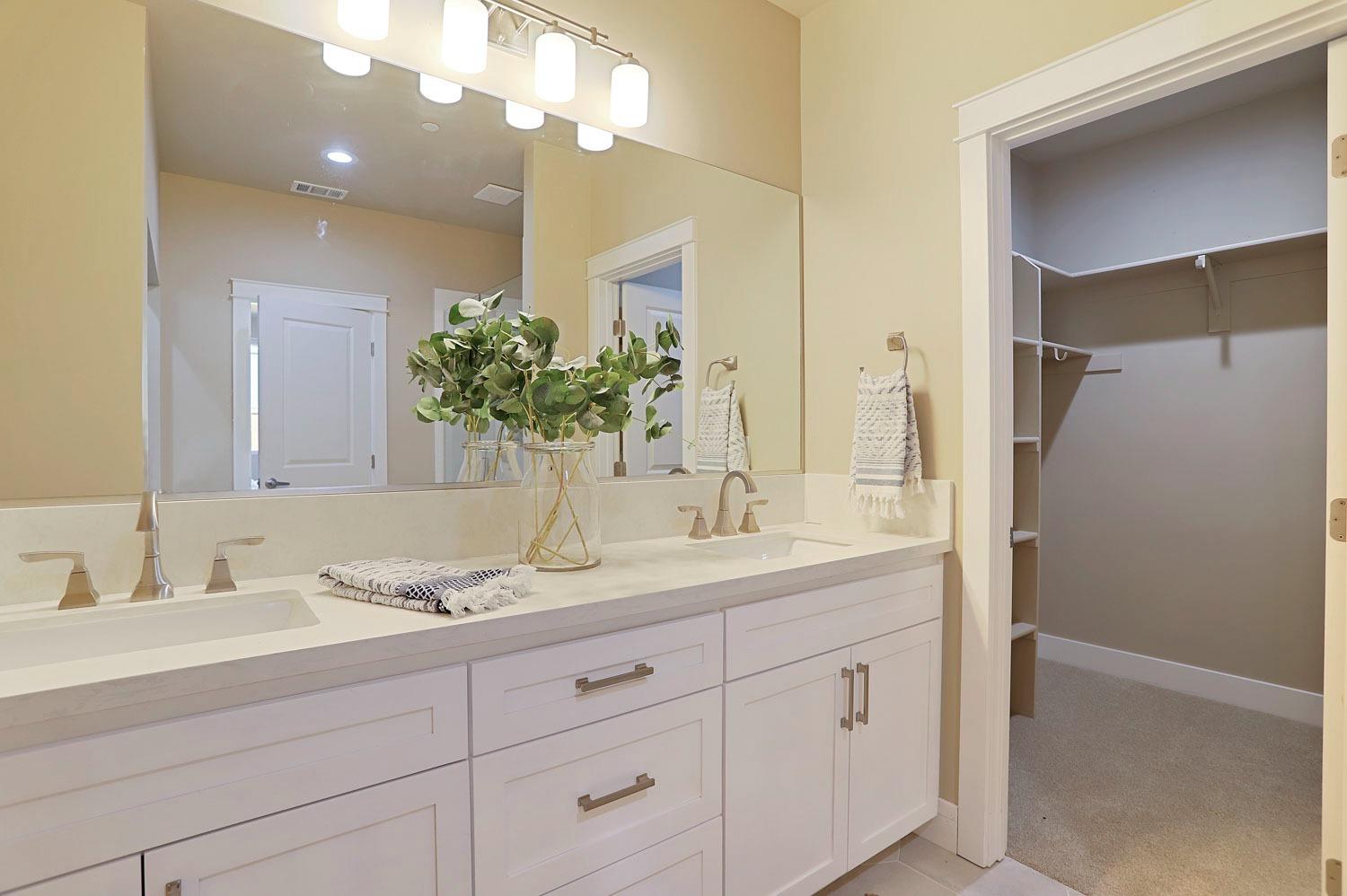 807 Iris Court