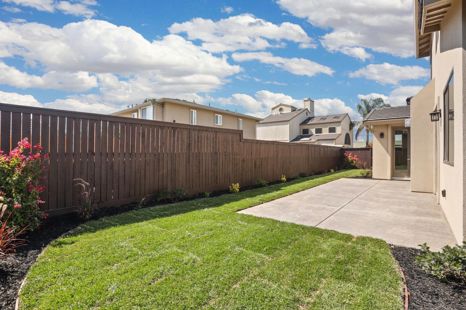 807 Iris Court