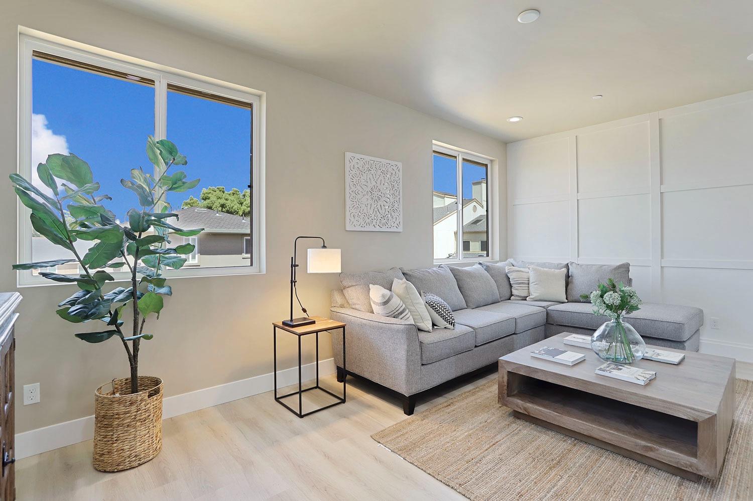 807 Iris Court