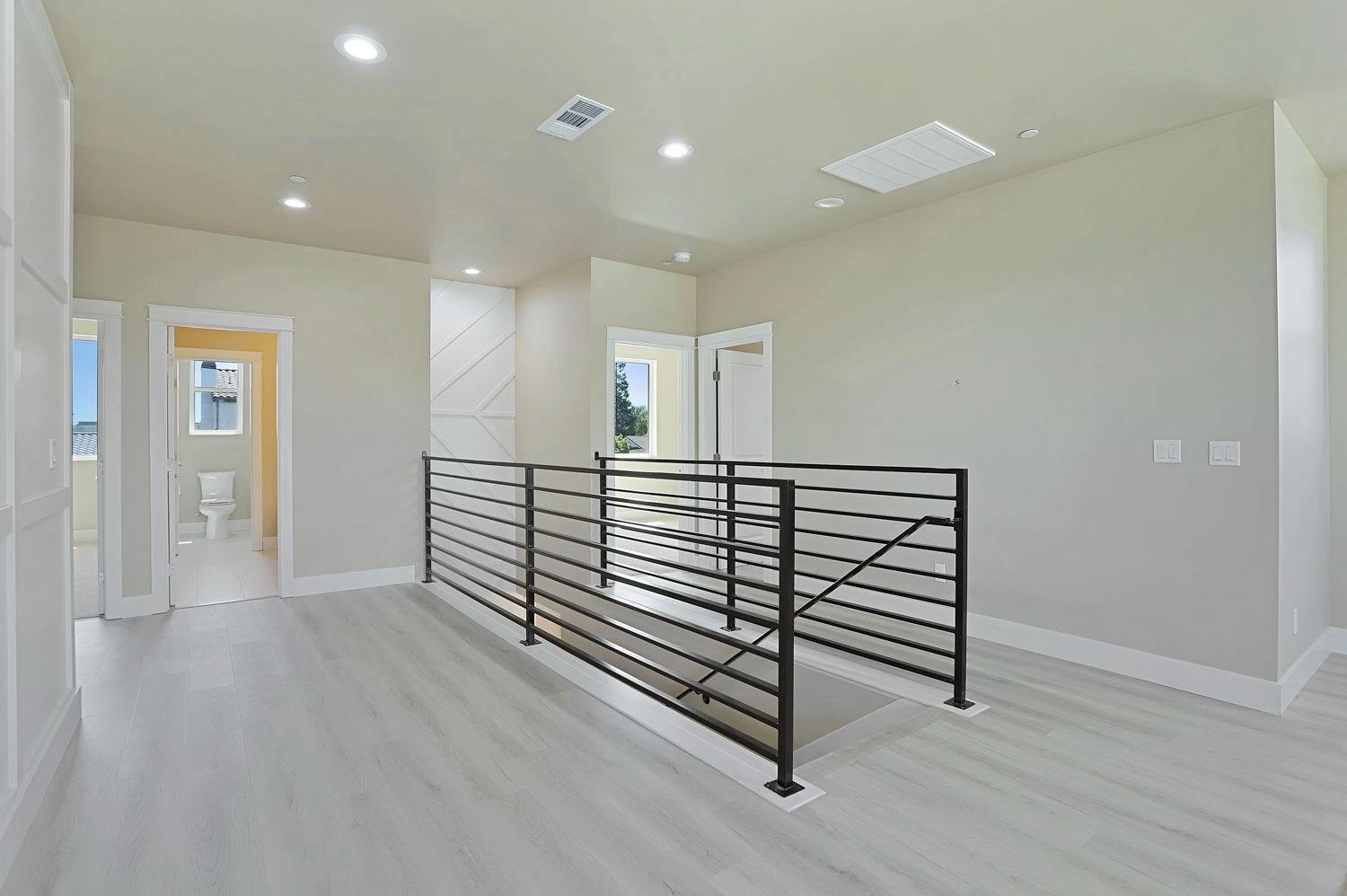 807 Iris Court