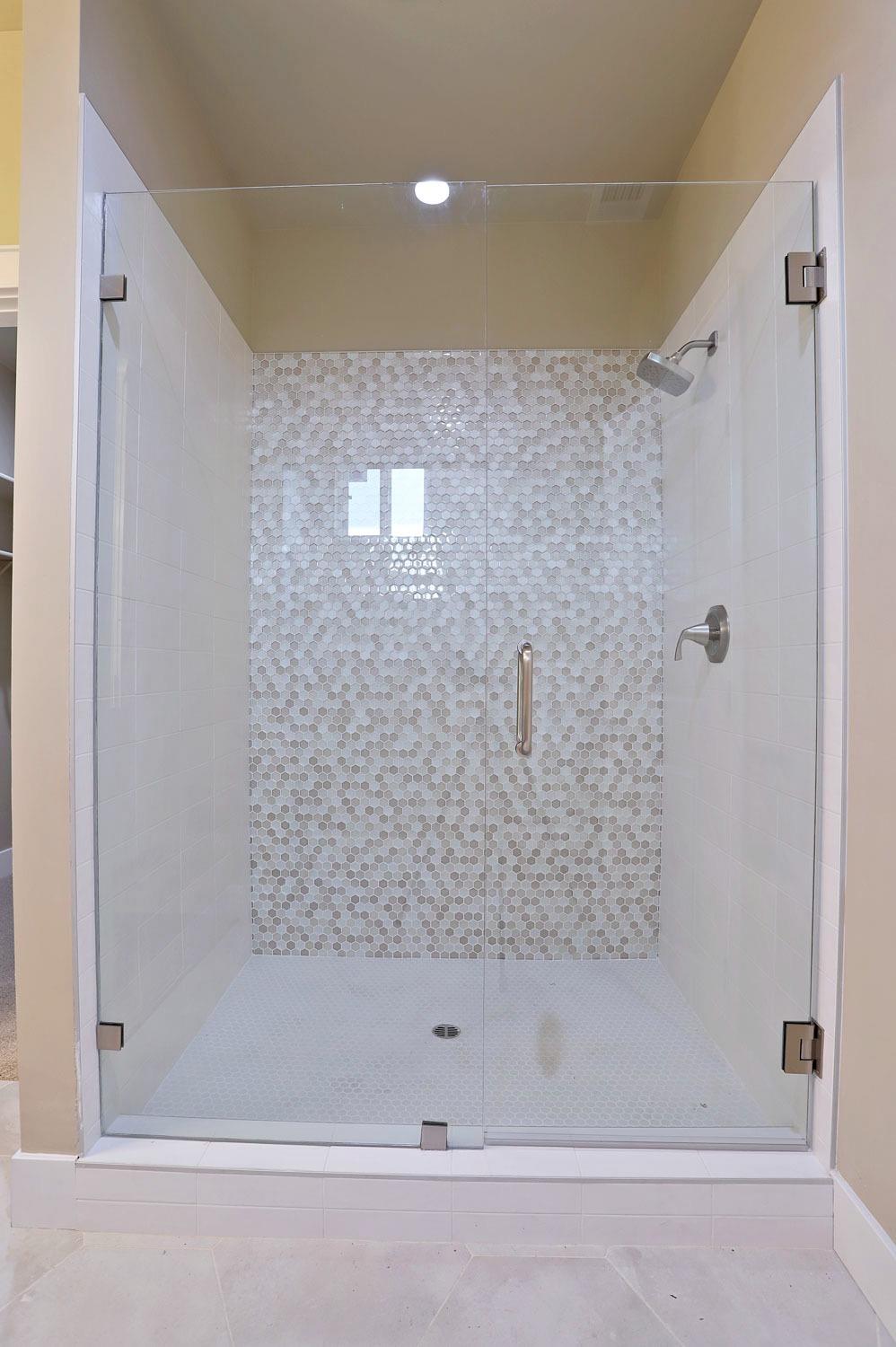 807 Iris Court