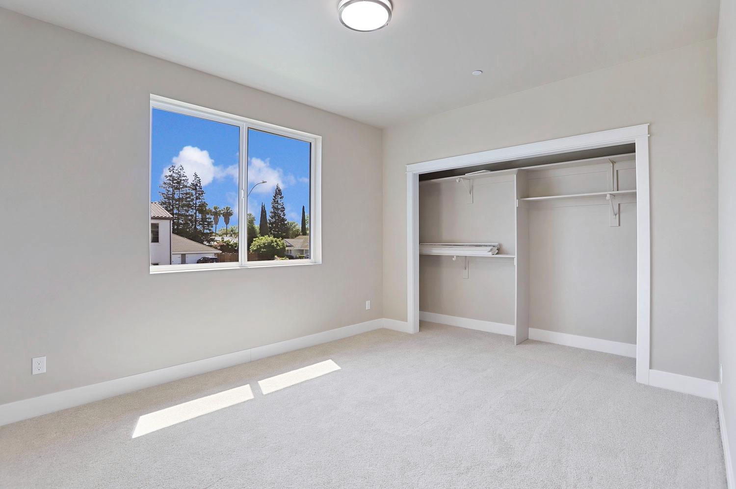 807 Iris Court