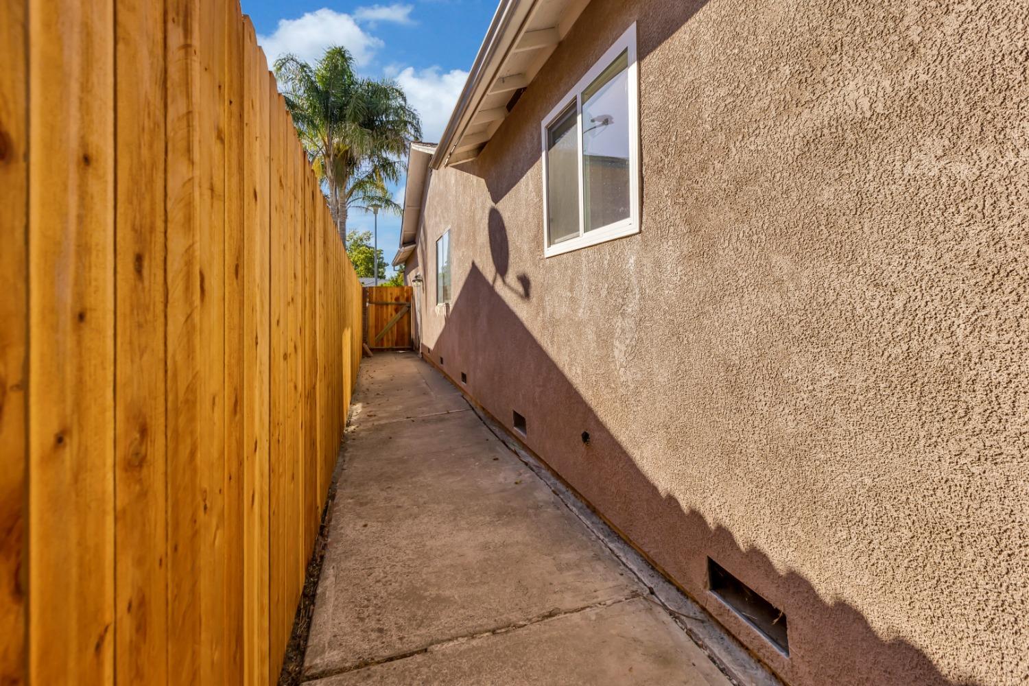 7521 Brownwood Way