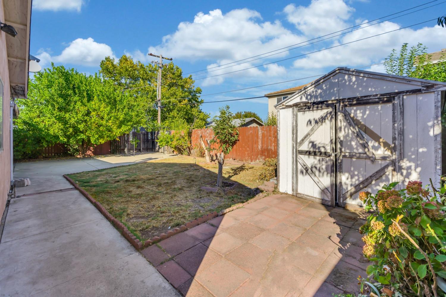 7521 Brownwood Way