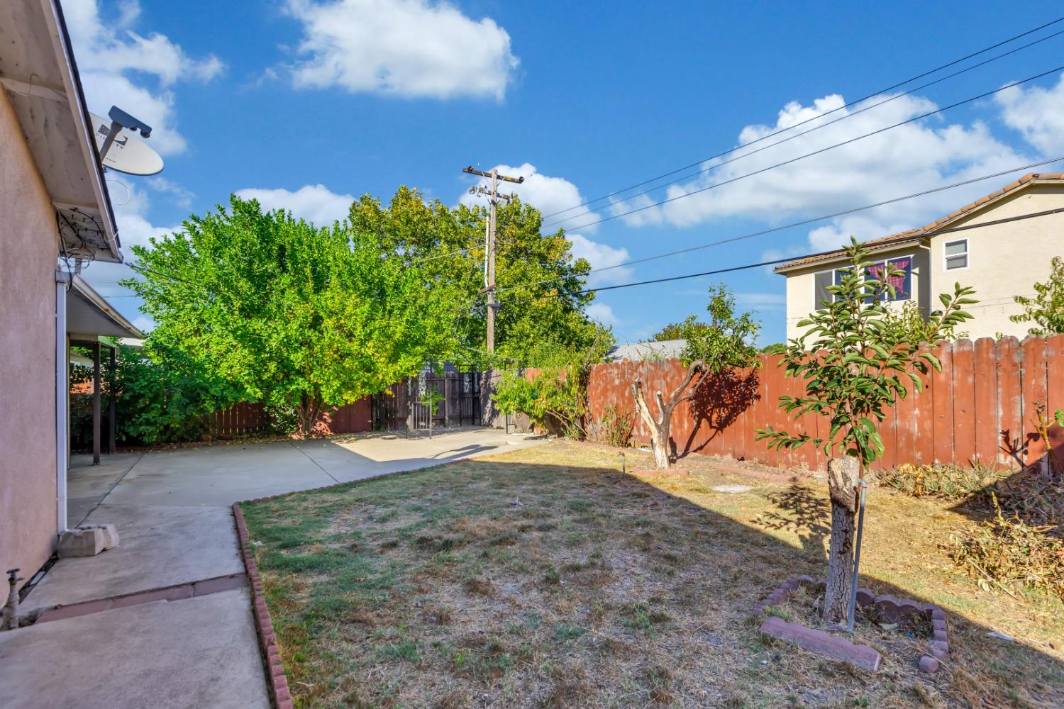 7521 Brownwood Way