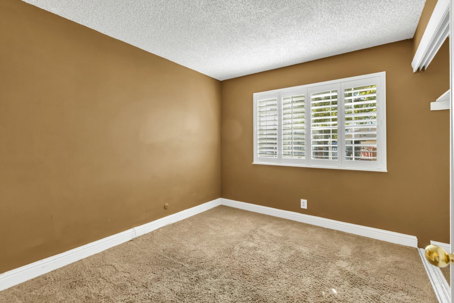 7521 Brownwood Way
