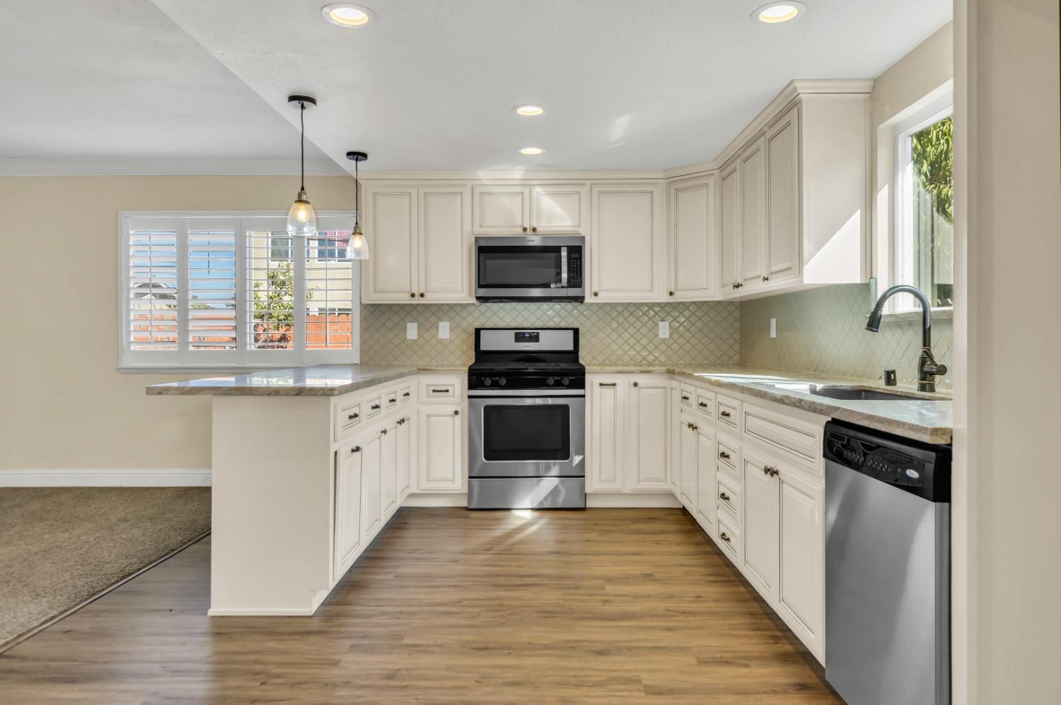 7521 Brownwood Way