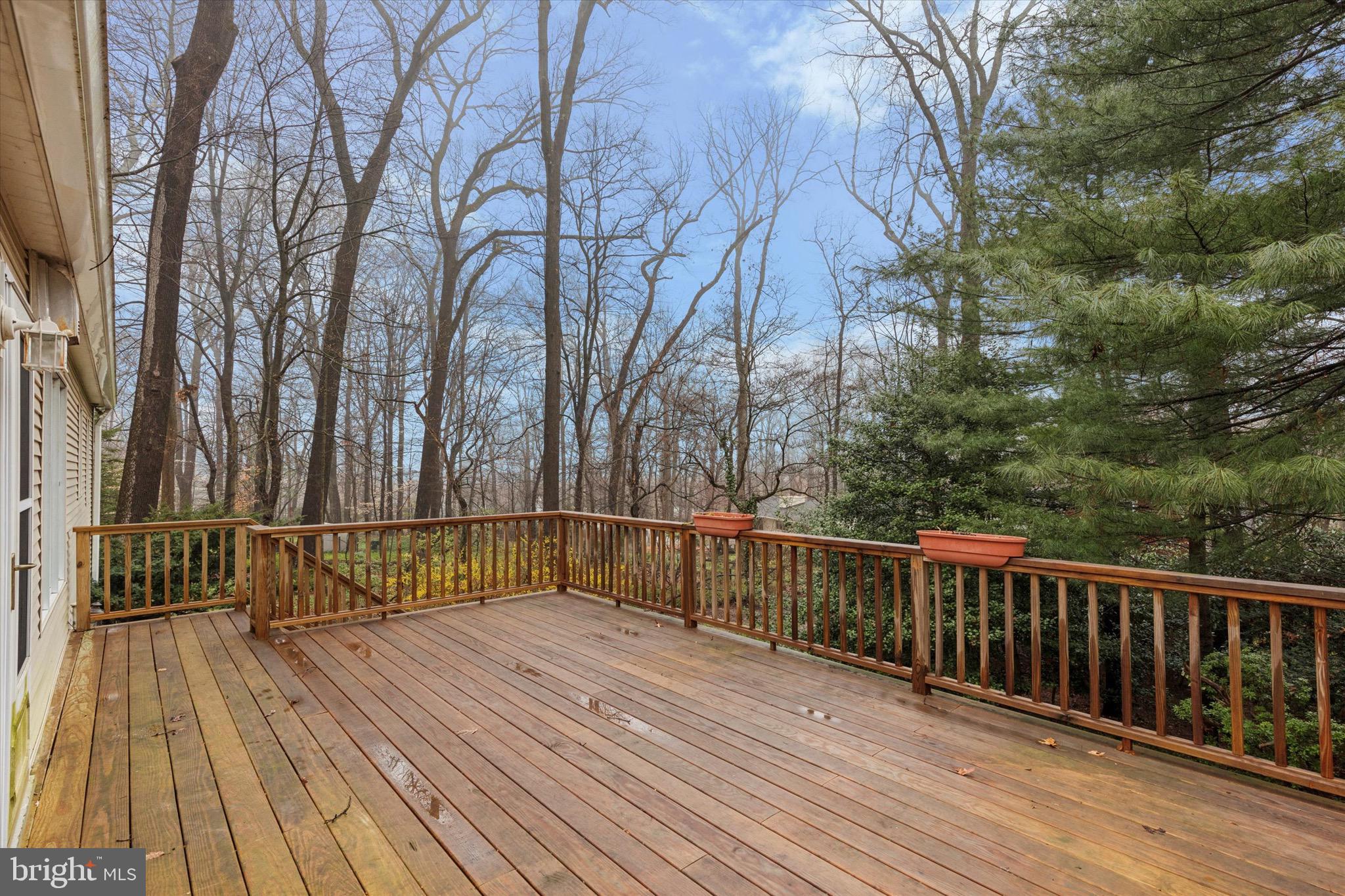 671 Davis Ln