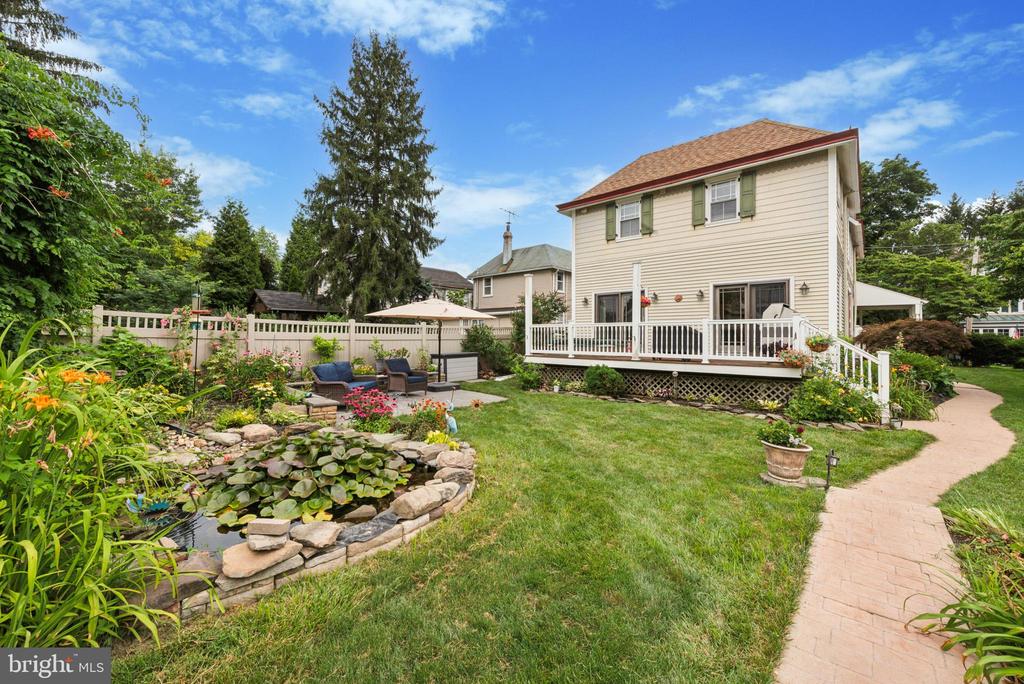 66 Waterloo Ave