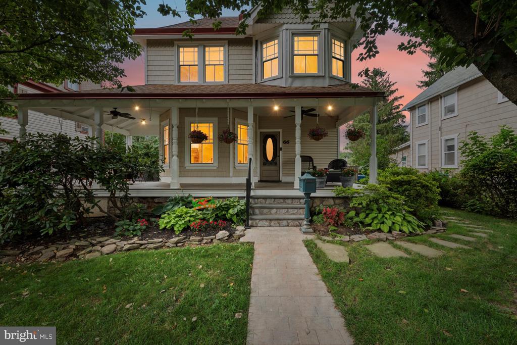 66 Waterloo Ave