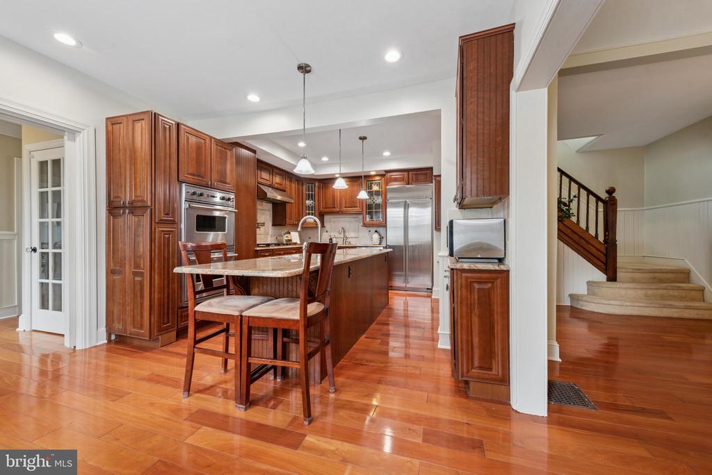 66 Waterloo Ave