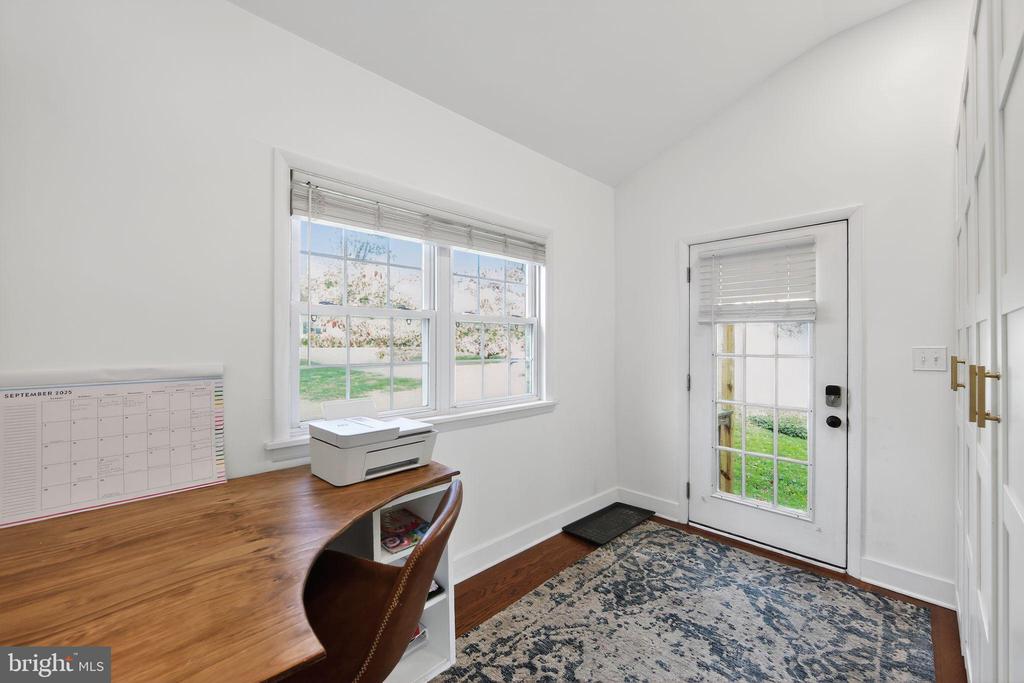 119 WATERLOO AVENUE