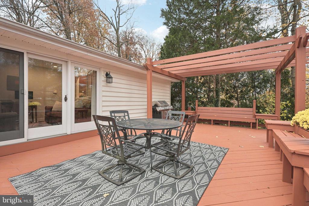 130 DEVONWOOD LANE
