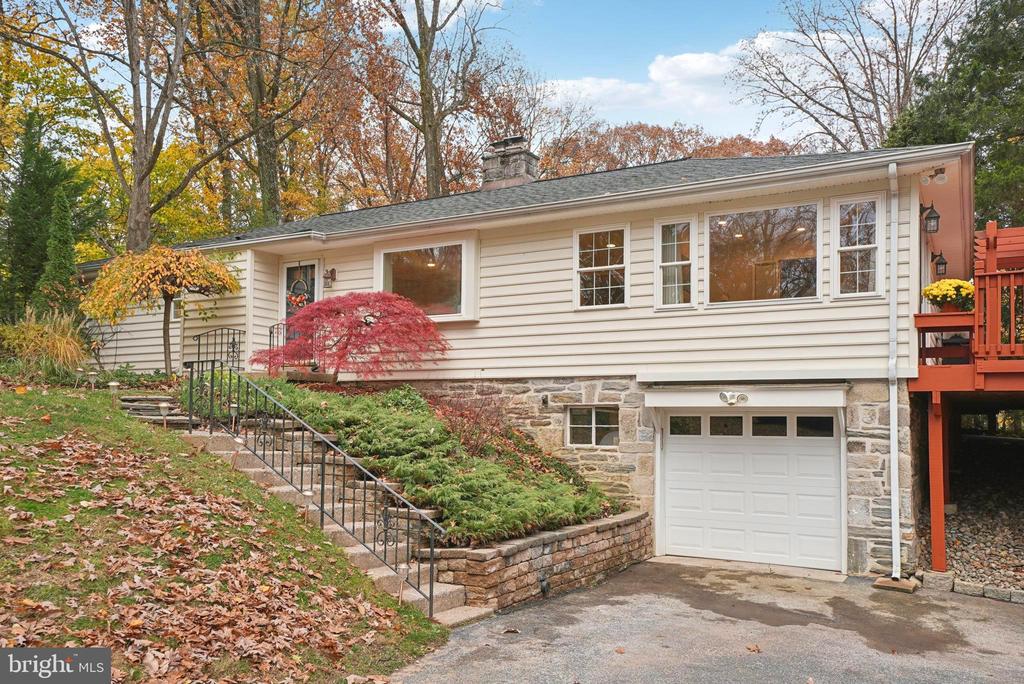 130 DEVONWOOD LANE