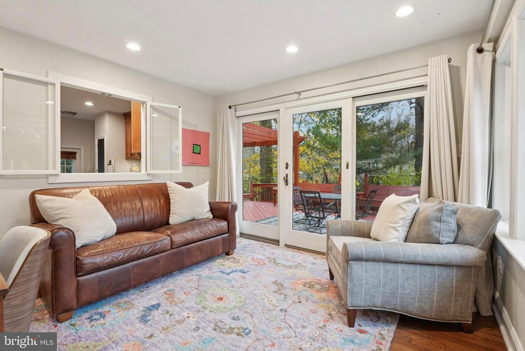 130 DEVONWOOD LANE
