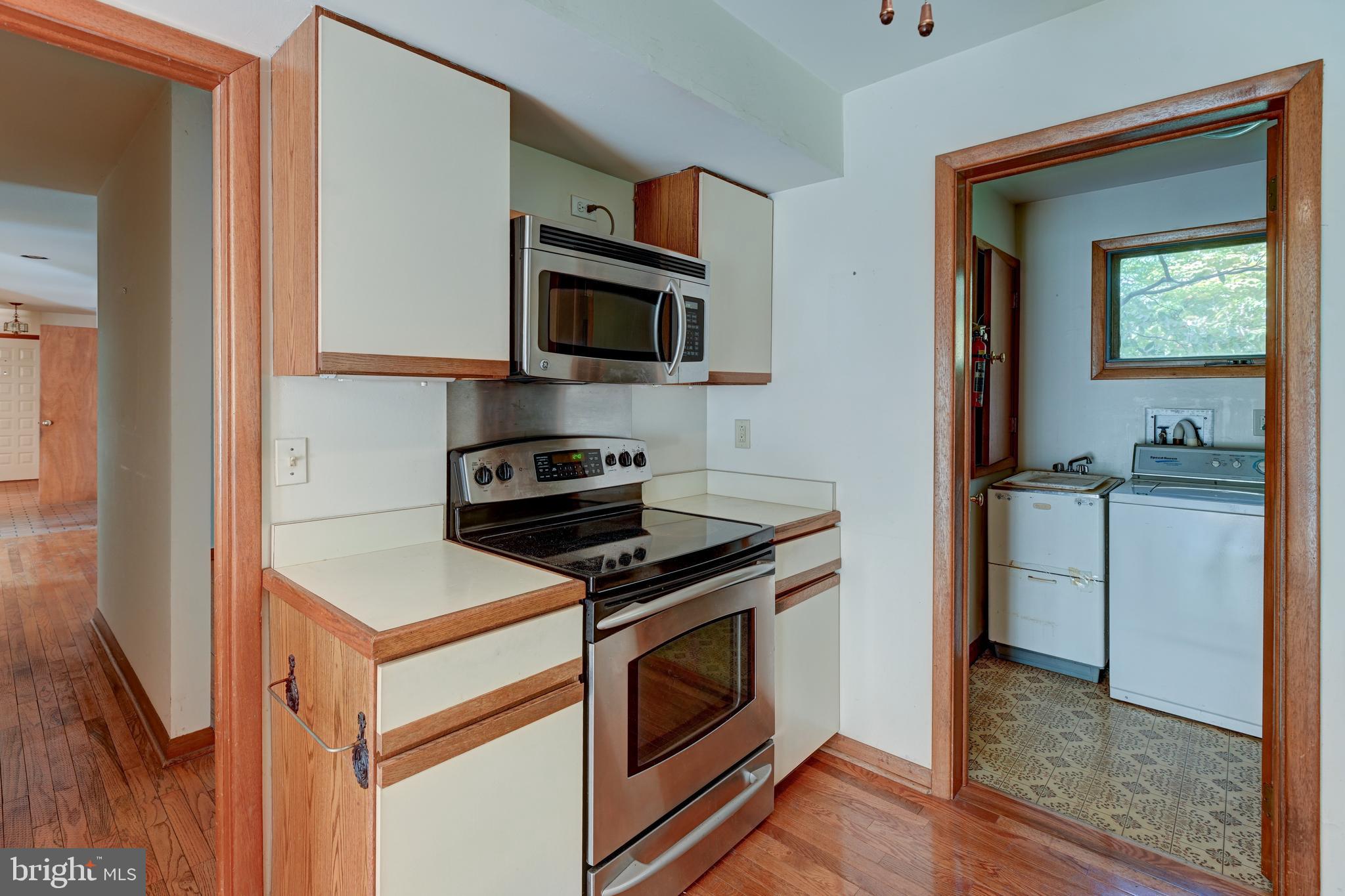 2102 QUAIL RIDGE DRIVE