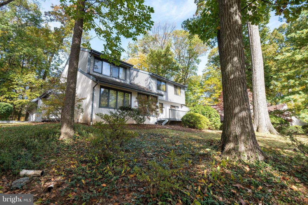 2102 QUAIL RIDGE DRIVE