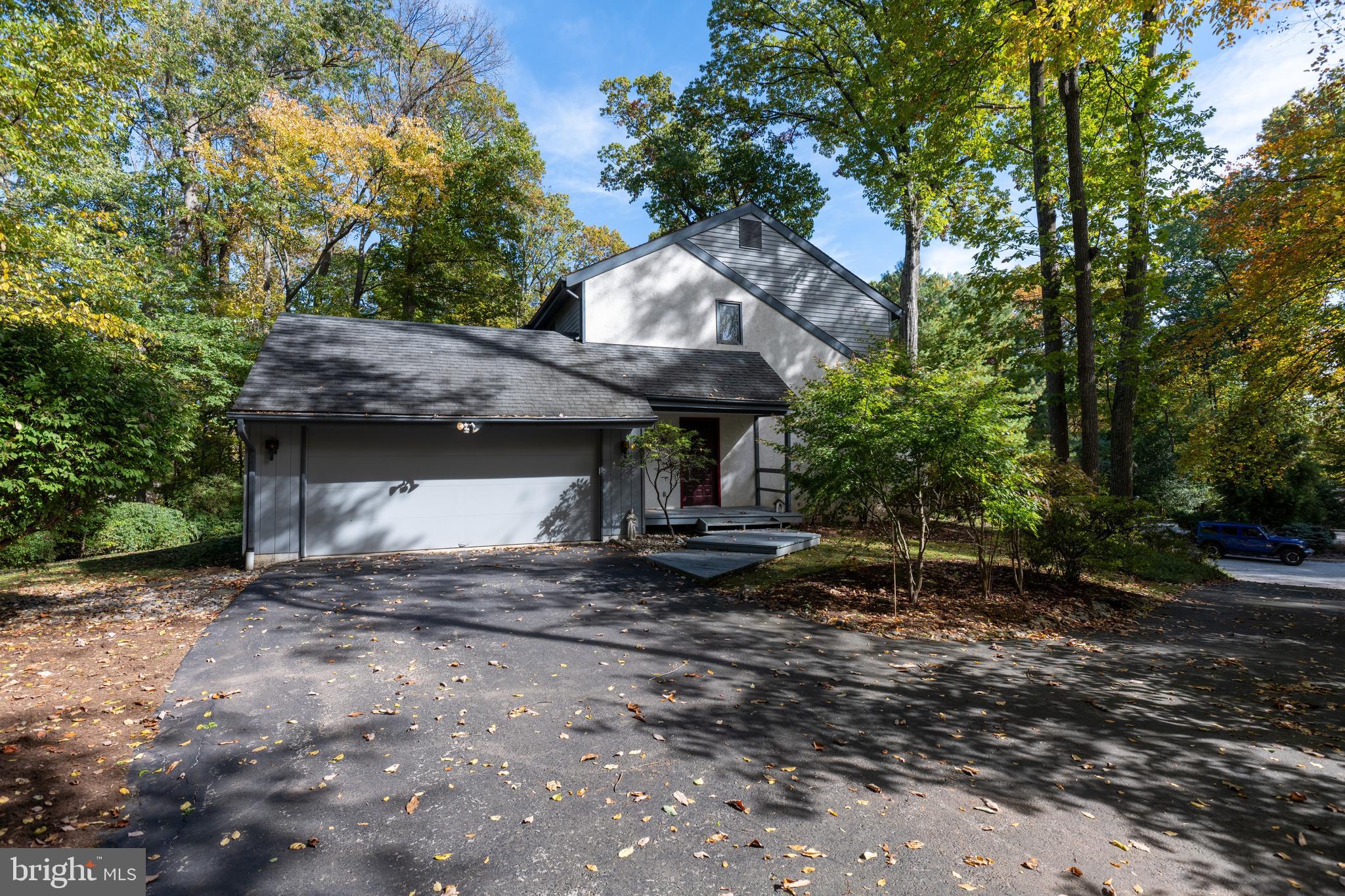 2102 QUAIL RIDGE DRIVE