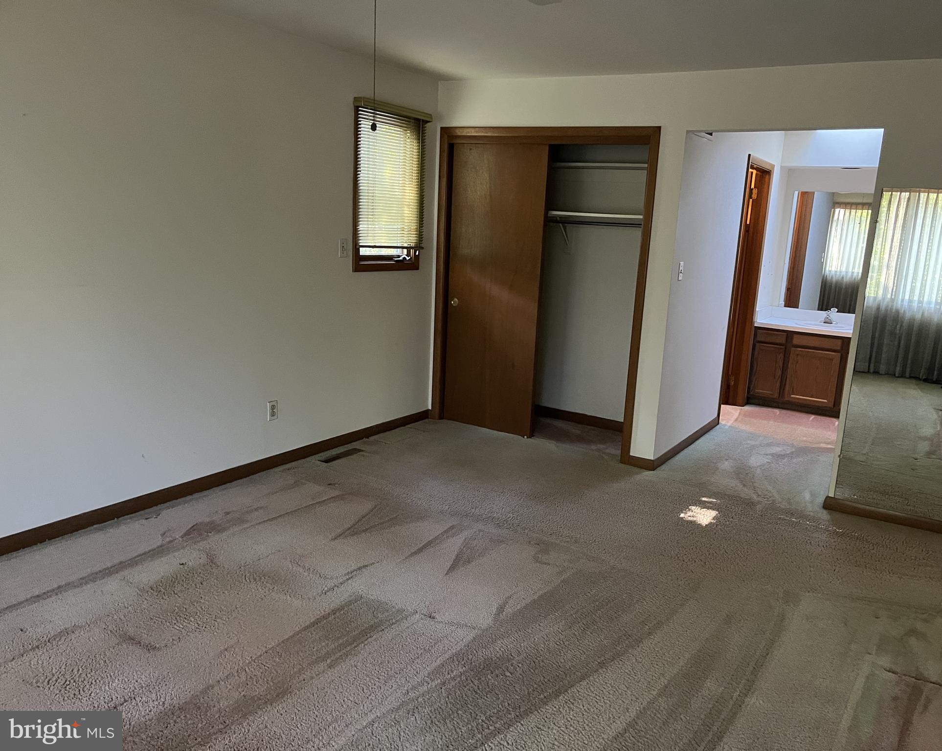 2102 QUAIL RIDGE DRIVE