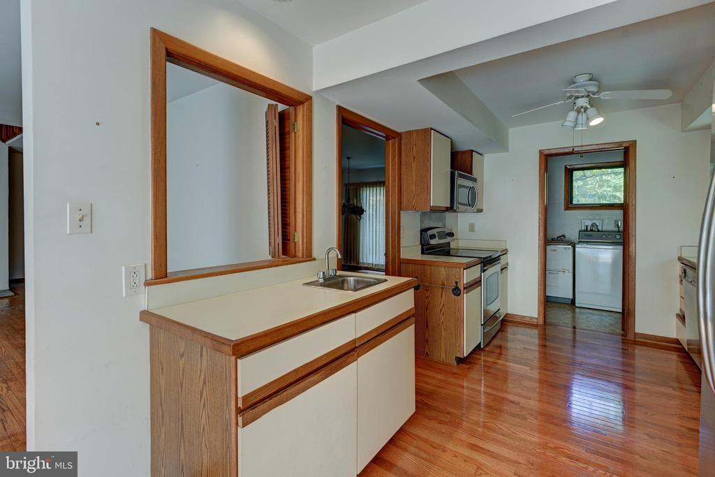 2102 QUAIL RIDGE DRIVE