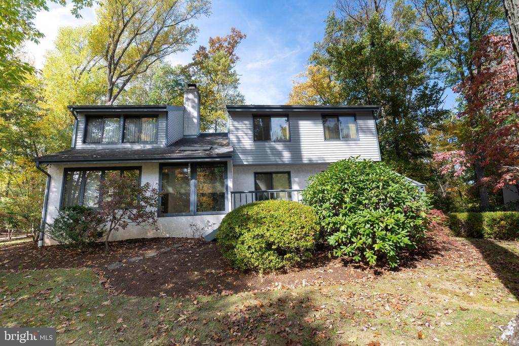 2102 QUAIL RIDGE DRIVE