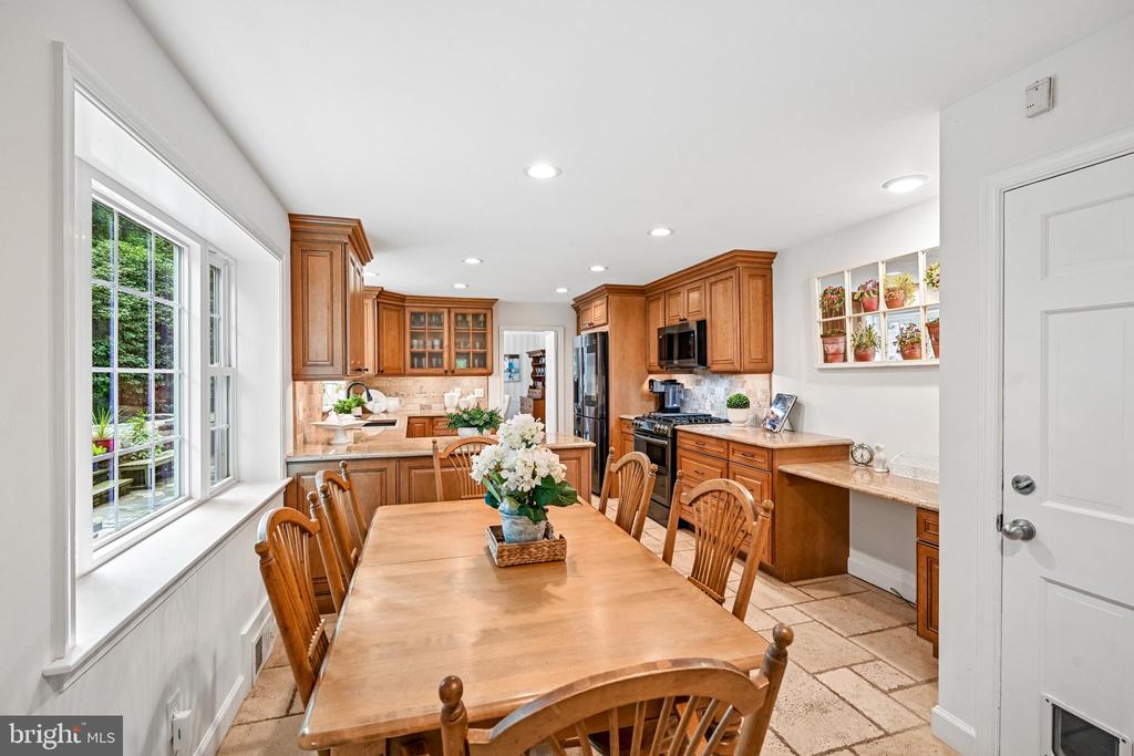 472 TIMBER LANE