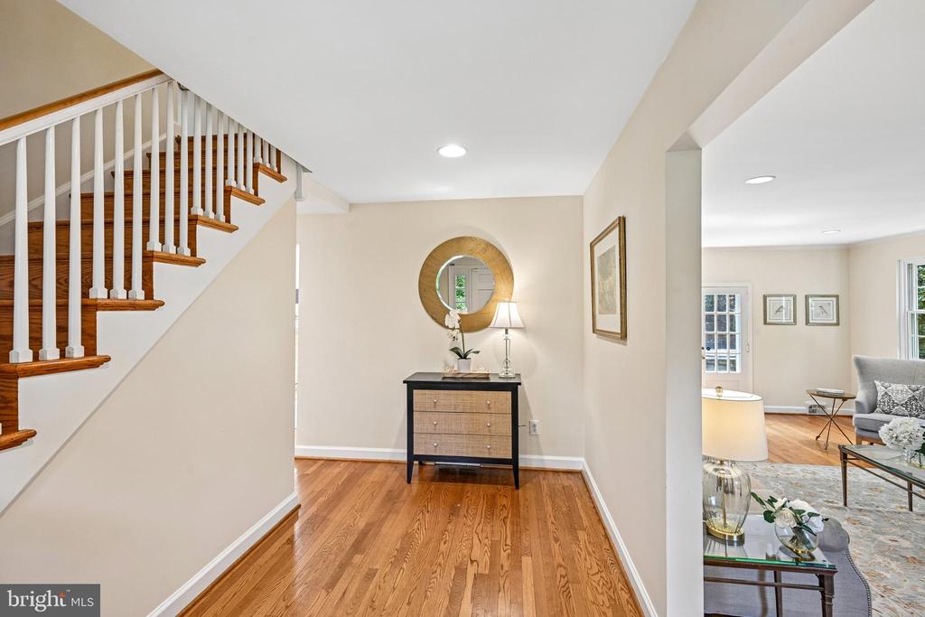 472 TIMBER LANE