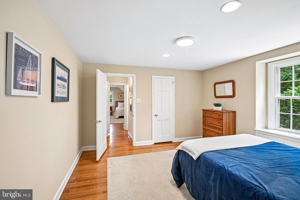 472 TIMBER LANE