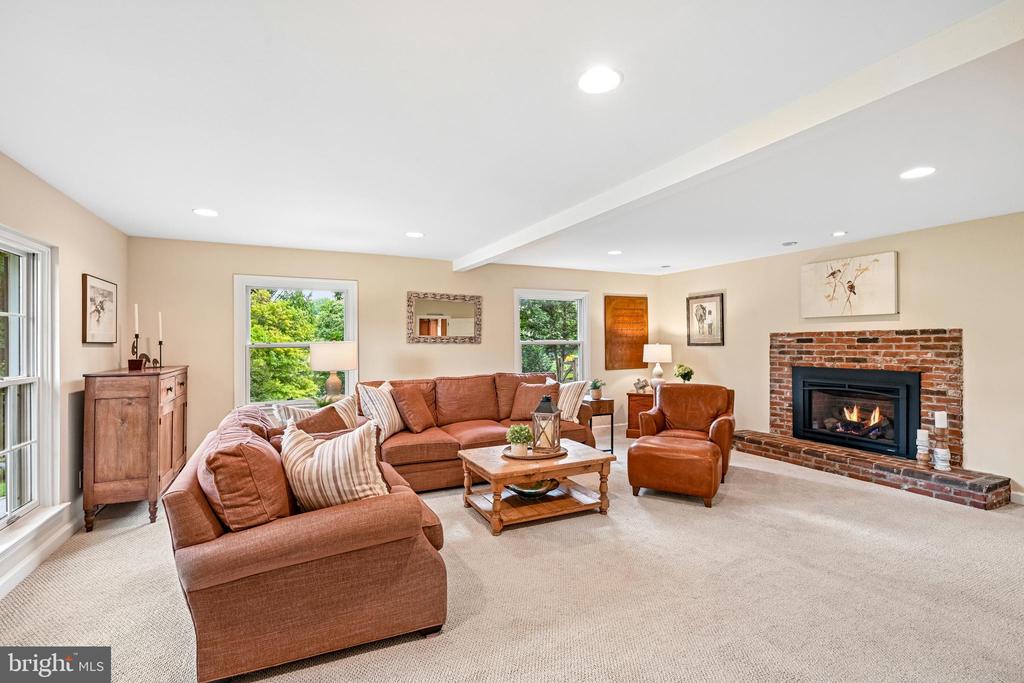 472 TIMBER LANE
