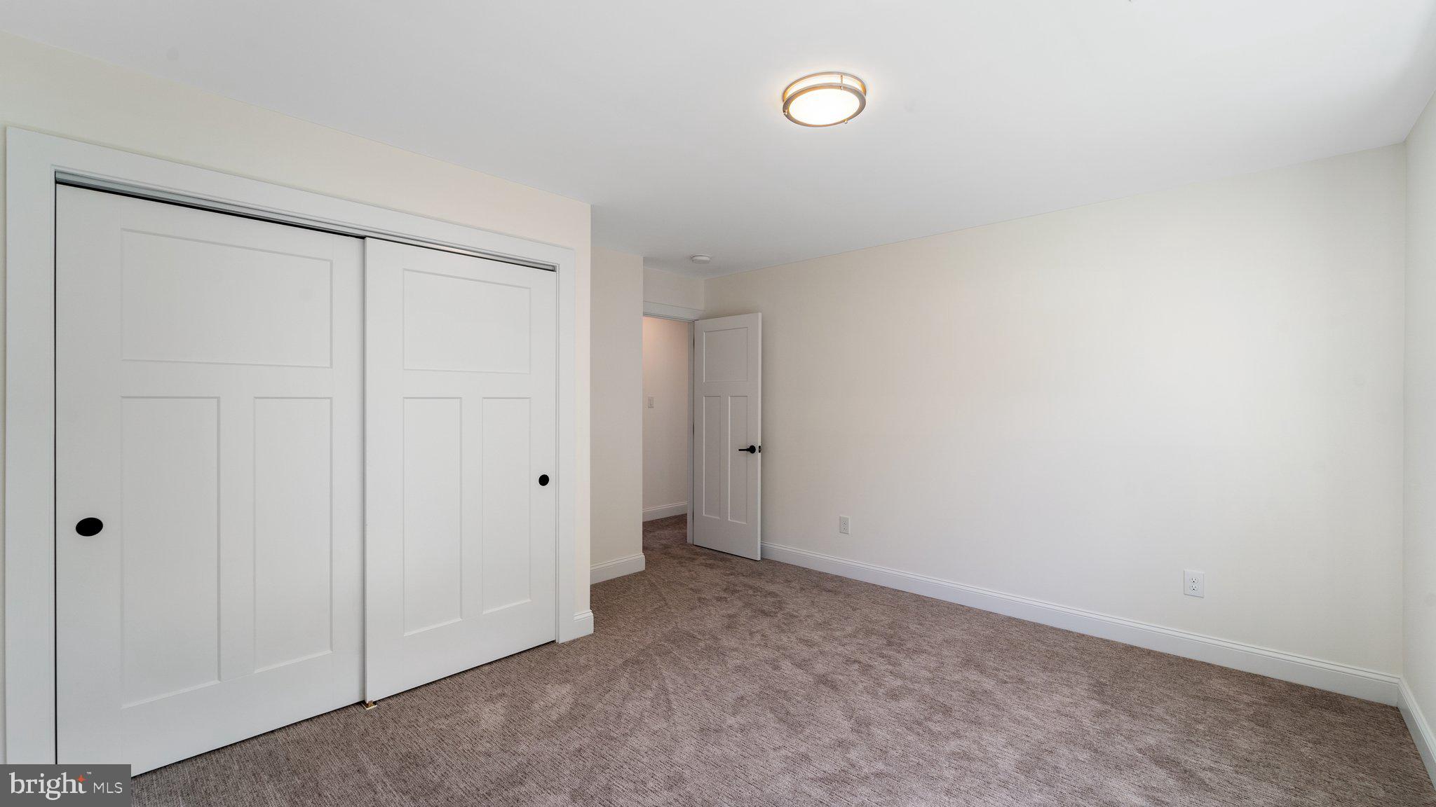 16 W Ridge Rd