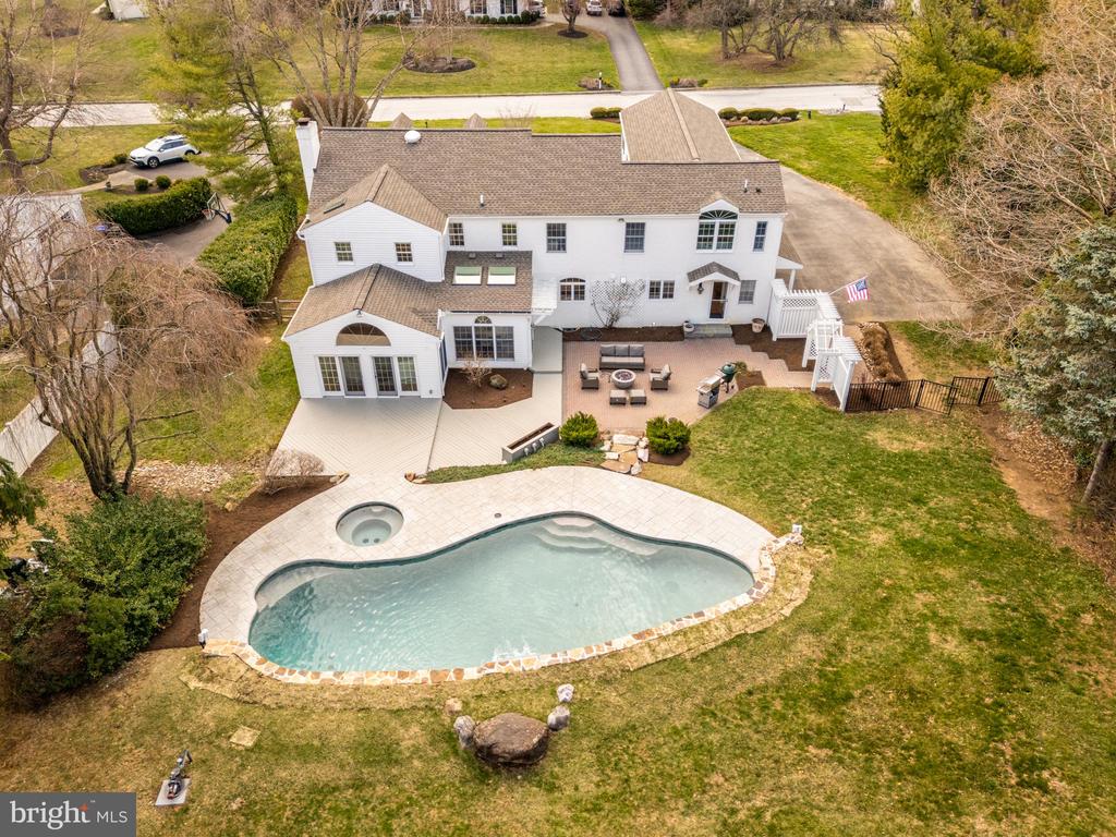 72 Sugar Maple Dr
