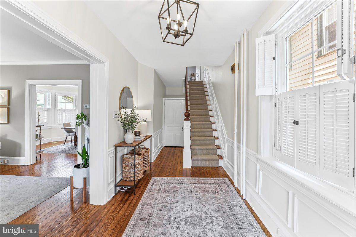 939 GLENBROOK AVENUE