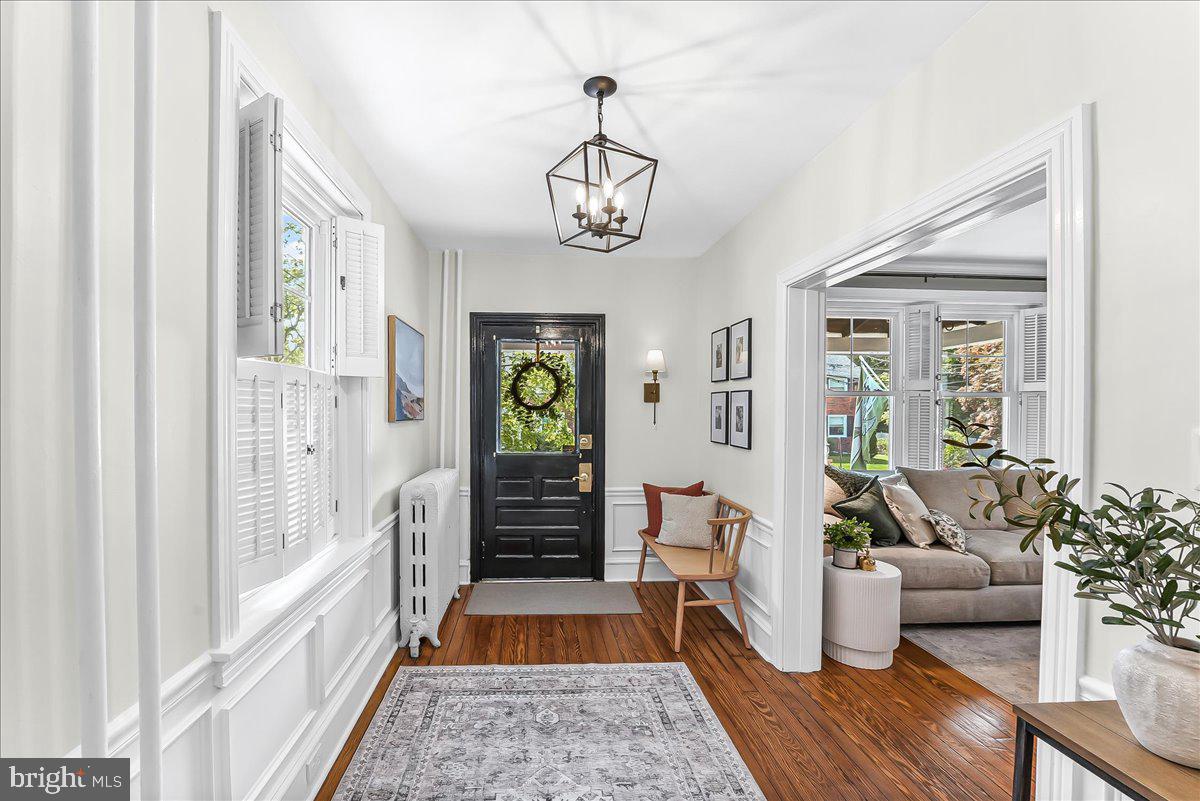 939 GLENBROOK AVENUE