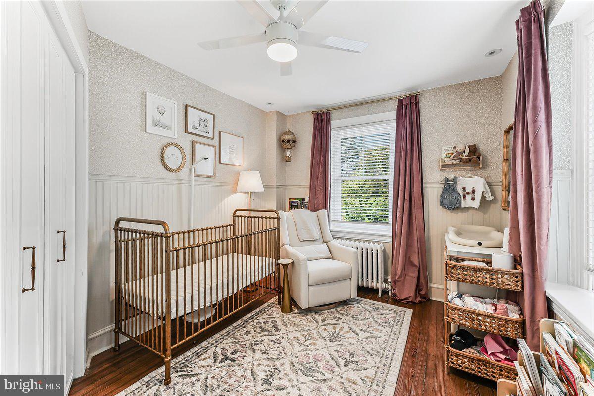 939 GLENBROOK AVENUE