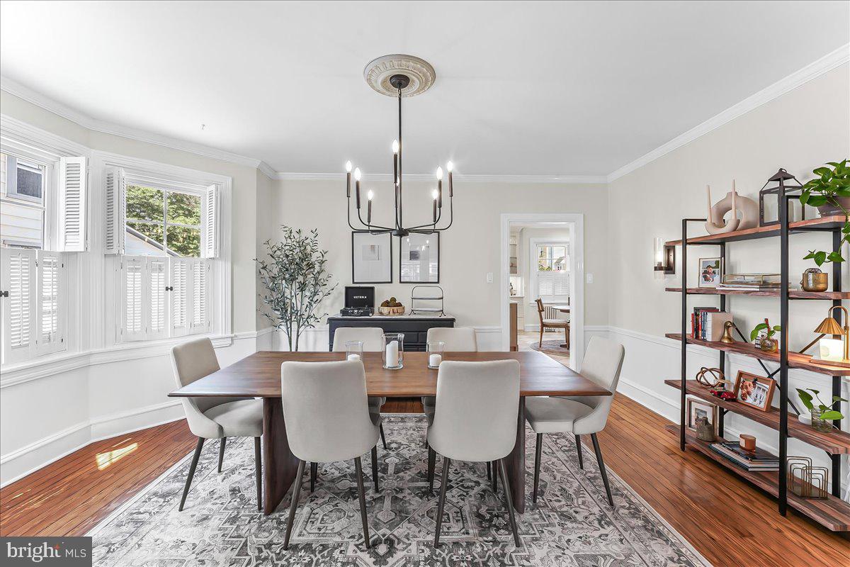 939 GLENBROOK AVENUE