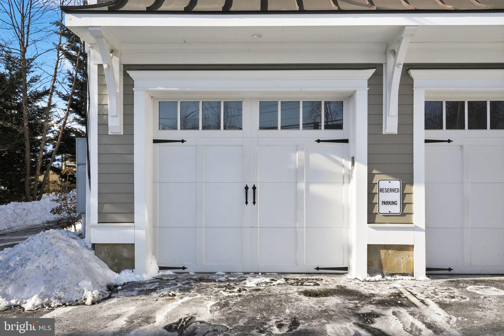 200 W WAYNE AVENUE 1