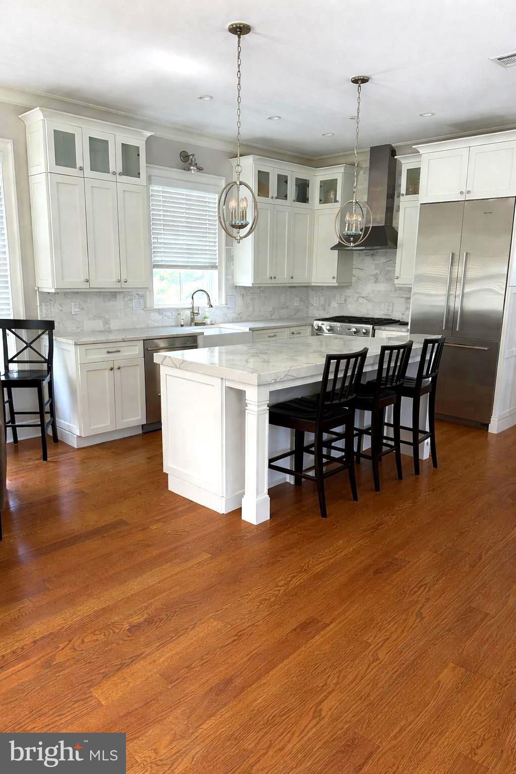 200 W WAYNE AVENUE 5