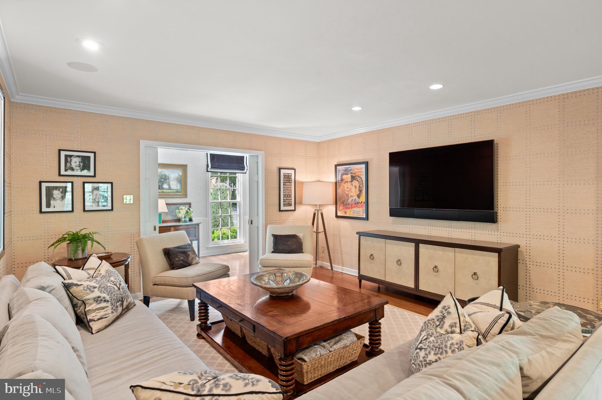 1115 RED ROSE LANE