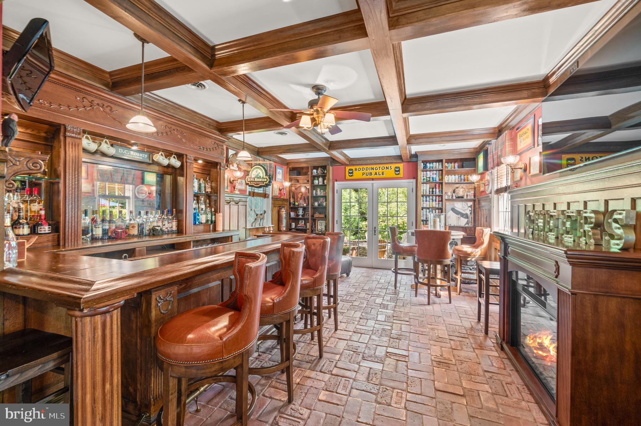 1115 RED ROSE LANE