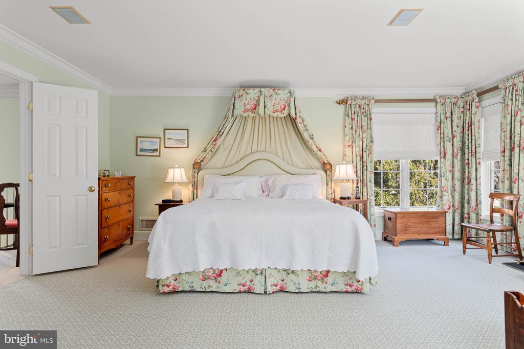 1244 DENBIGH LANE