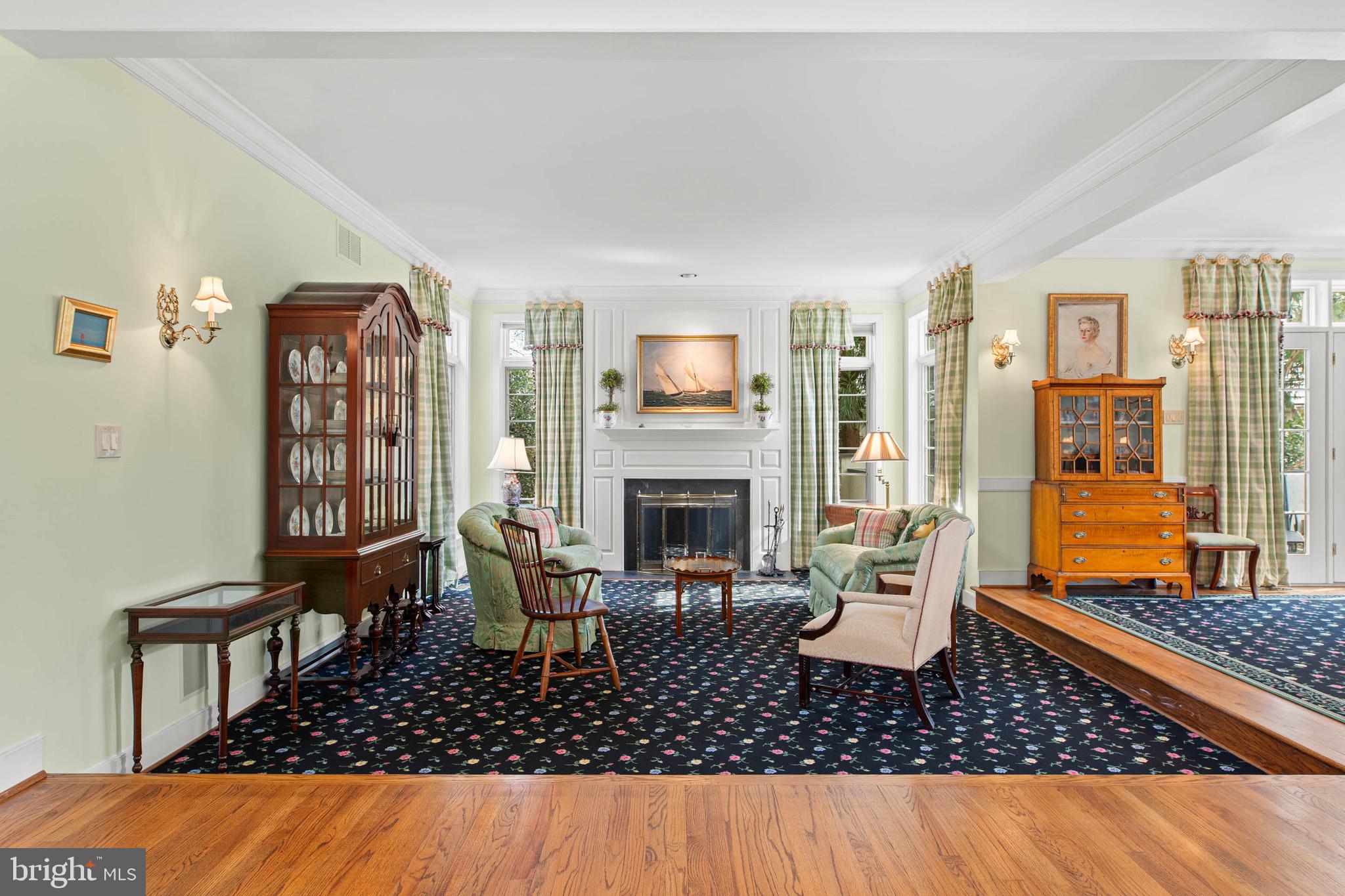 1244 DENBIGH LANE