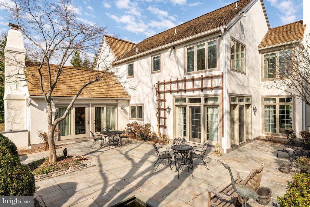 1244 DENBIGH LANE