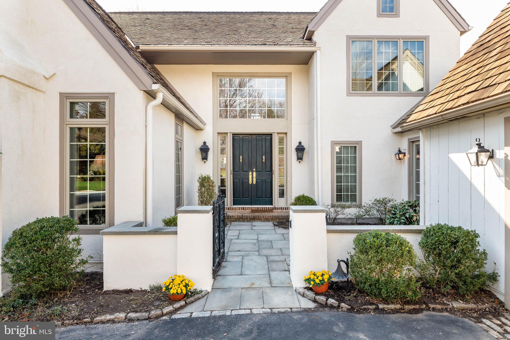1244 DENBIGH LANE