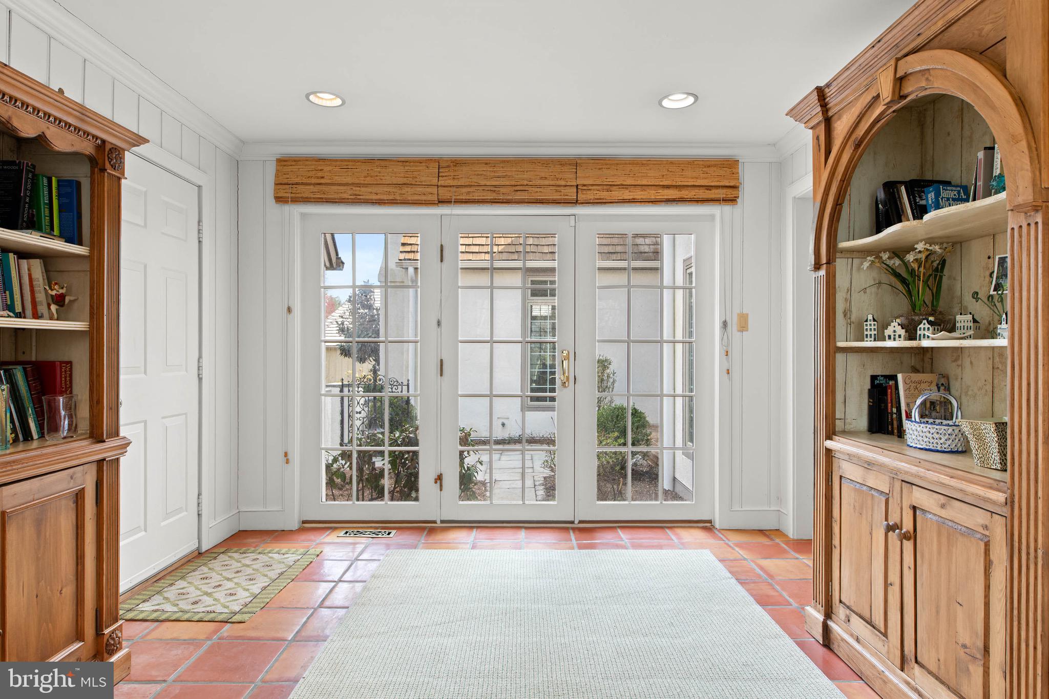1244 DENBIGH LANE