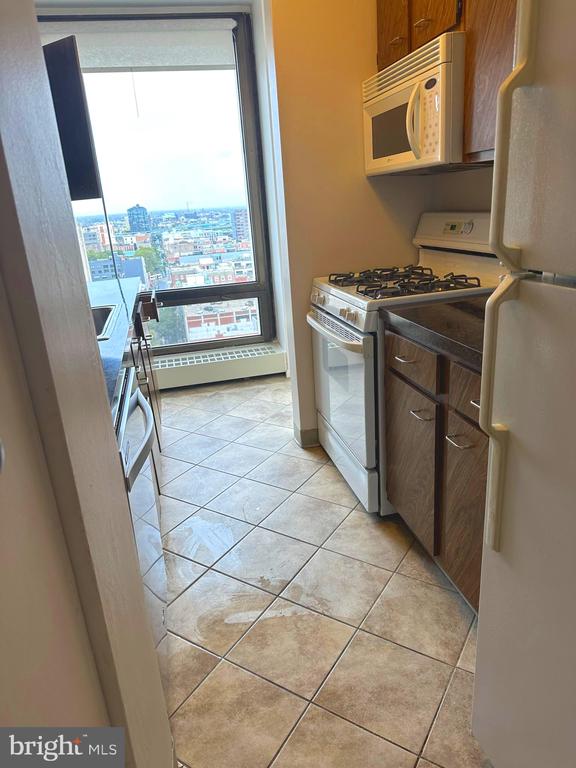 200 Locust St #19dn