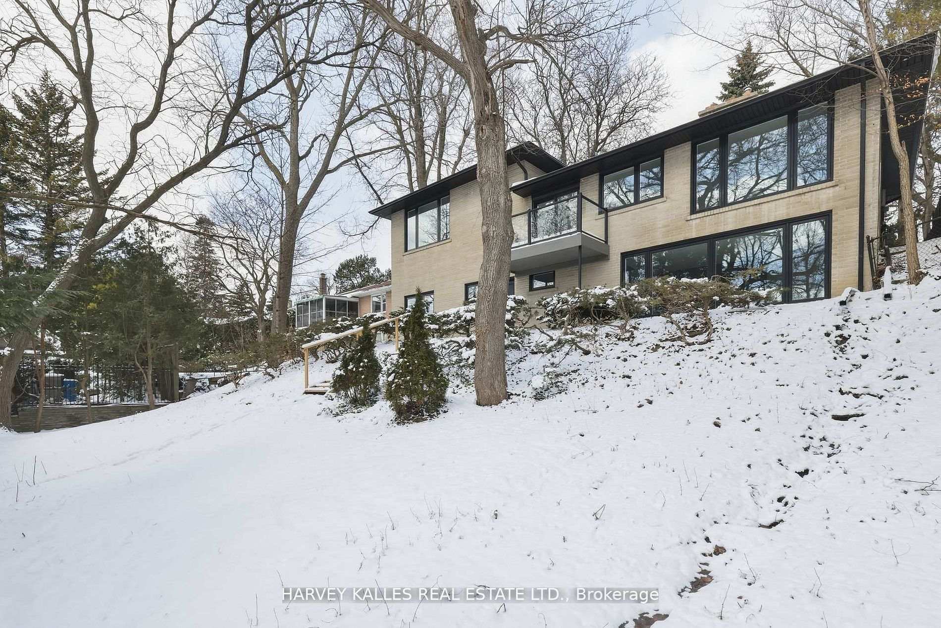 537 Blythwood Road, Toronto