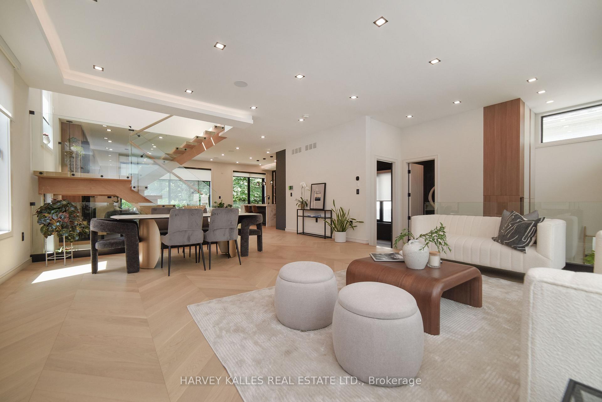 110 Mona Drive, Toronto